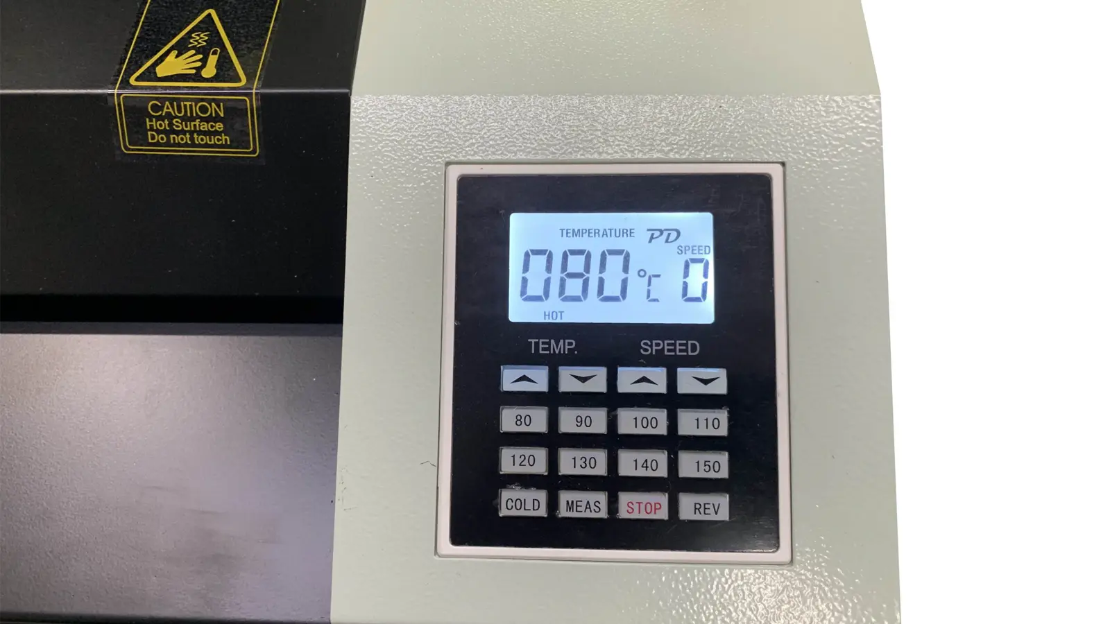 Máy ép plastic 330TL hiển thị nhiệt độ màn hình LCD,  điều chỉnh nhiệt độ bằng phím bấm